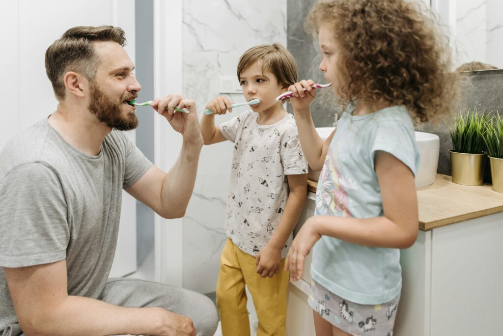 como cepillarse los dientes como cepillarse los dientes